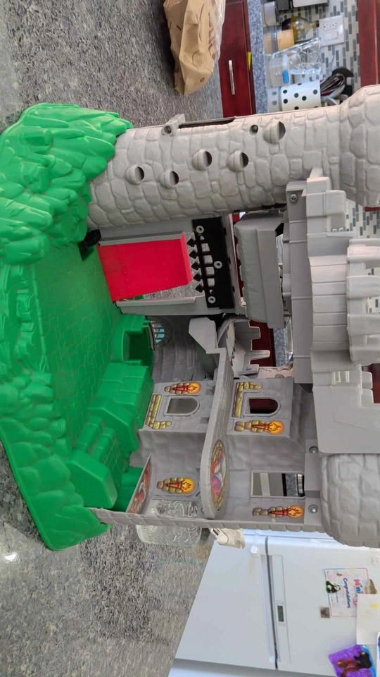 Fisher-Price Great Adventures Castle - Missing parts - photo 3