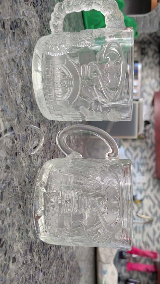 Vintage 1995 McDonald's Batman Forever Glass Mugs - Two-Face & T - photo 2
