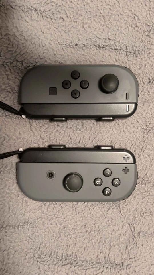Nintendo Switch Console with Accessories Bundle - photo 5