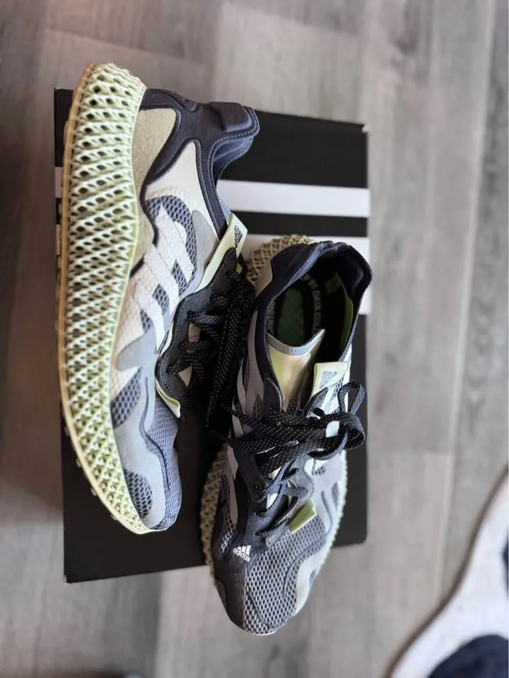 adidas Consortium Runner 4D V2 Size US 9 image indicator(3)