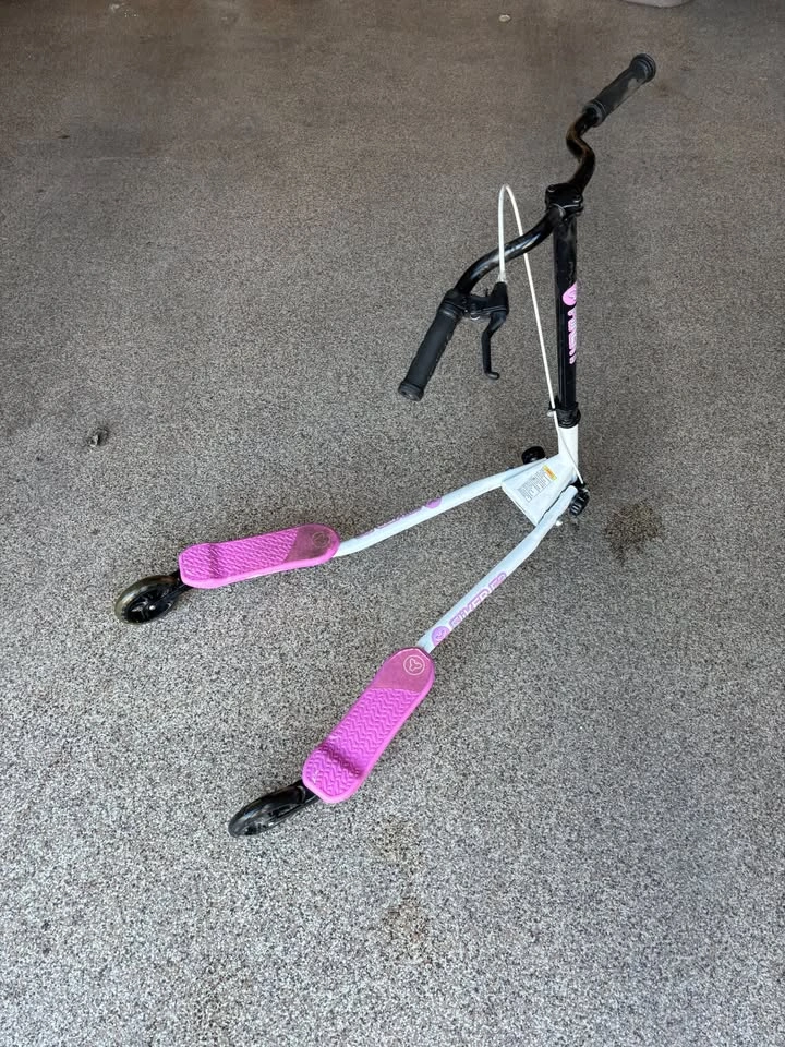 Fliker F3 Drifting Scooter
