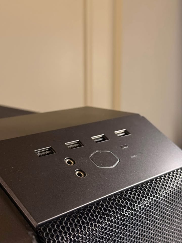 Computer Mid-Tower Case - Cooler Master #Cleanout - photo 2