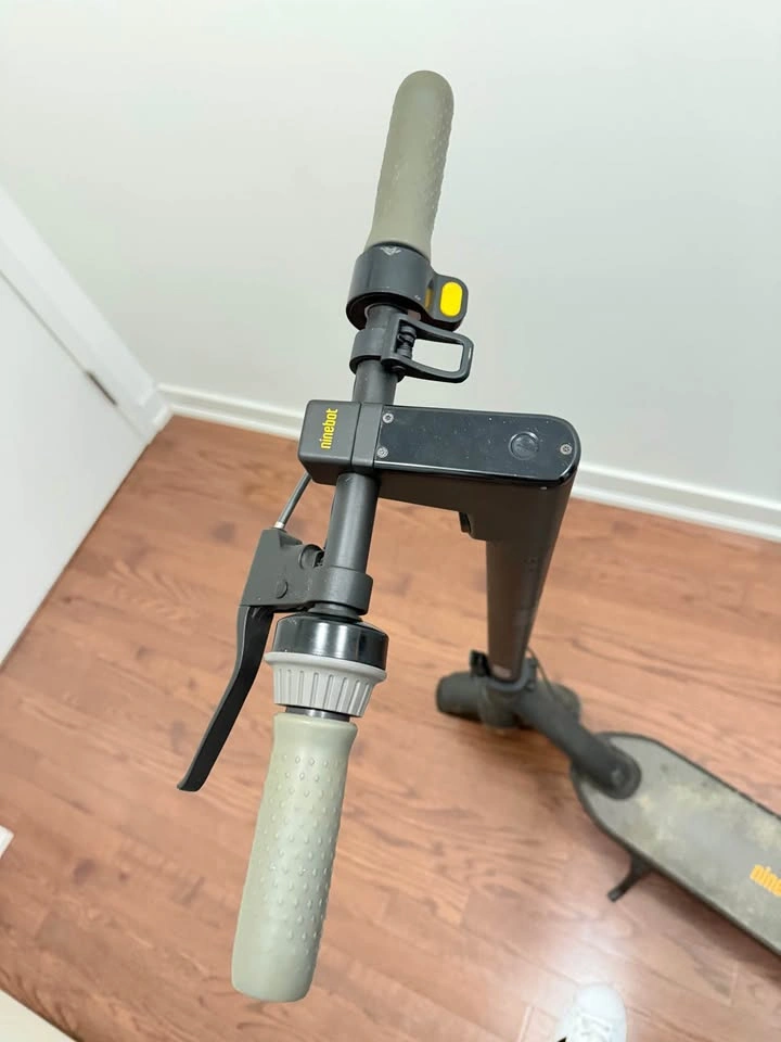 Segway Ninebot MAX G30P Electric Scooter – $380 - photo 2
