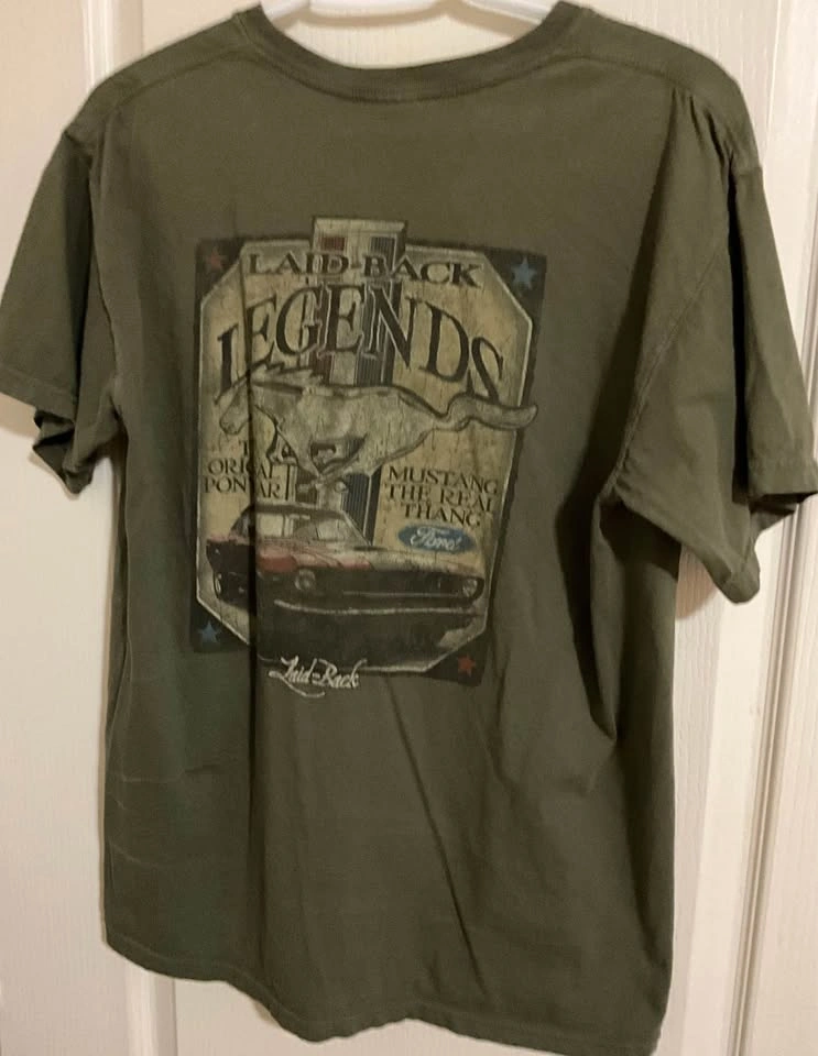 Comfort Colors Laid-Back Legends Ford Mustang T-Shirt, Size Medi - photo 2