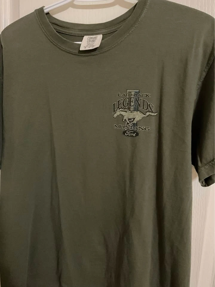 Comfort Colors Laid-Back Legends Ford Mustang T-Shirt, Size Medi - photo 4