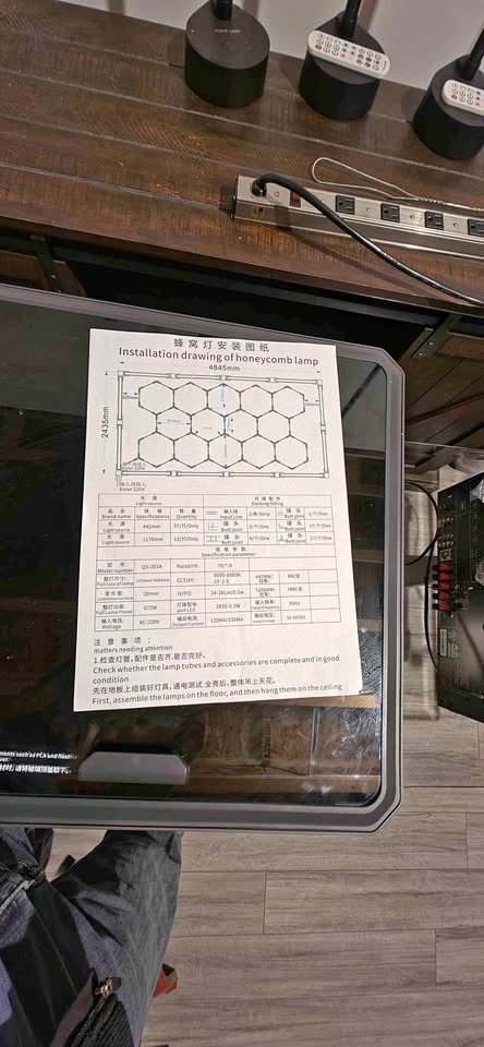 Honeycomb LED Garage Light System QS-201A