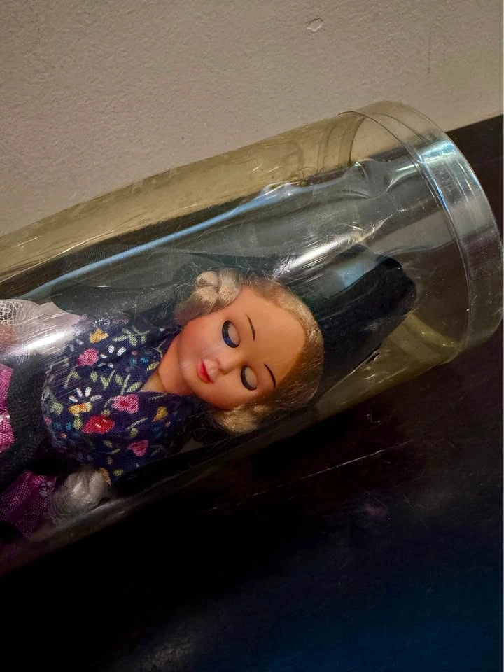 Original Schneider German Doll - photo 2
