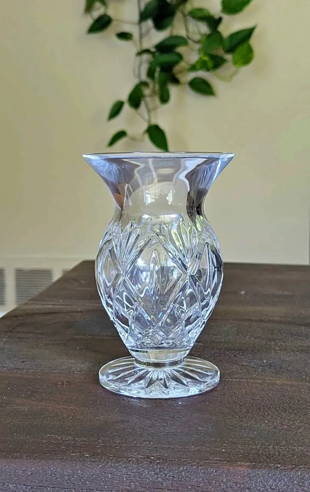 Beautiful Waterford Crystal Bud Vase thumbnail
