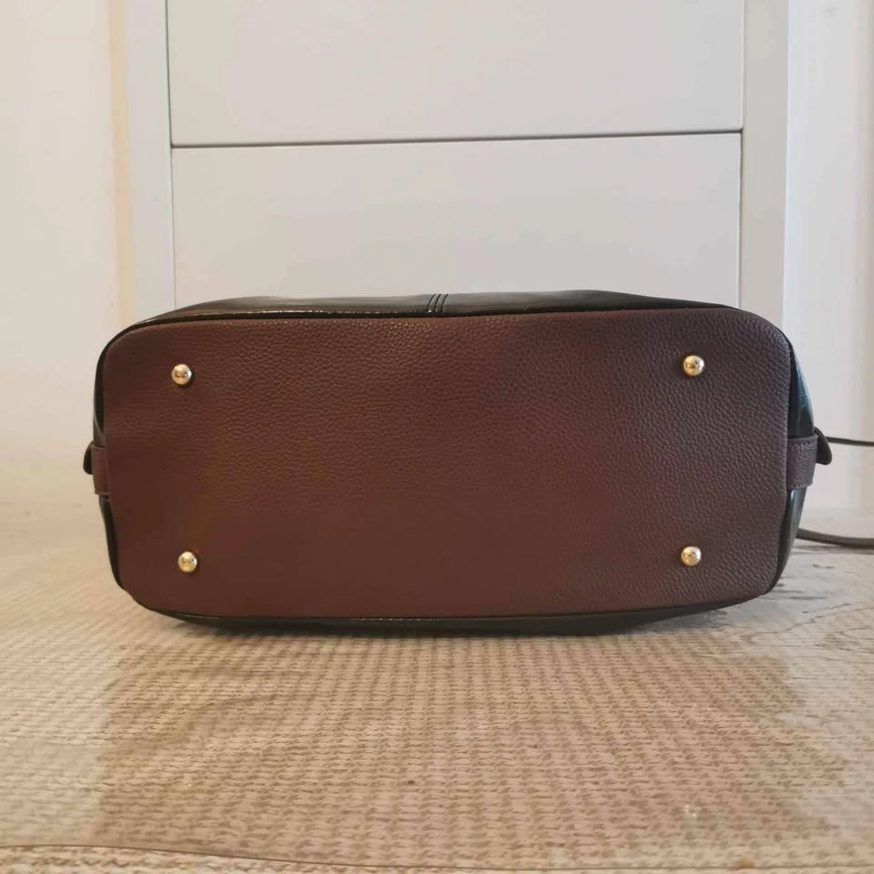 Like New Women's Large Glossy Black Bag - photo 5