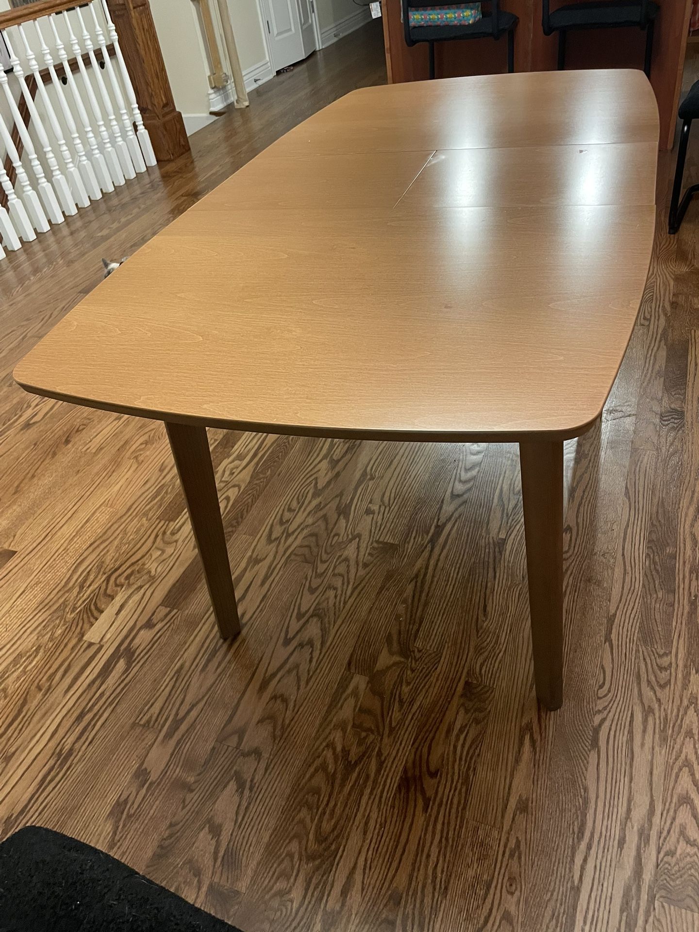 Small Midcentury Style Dining Table - photo 3