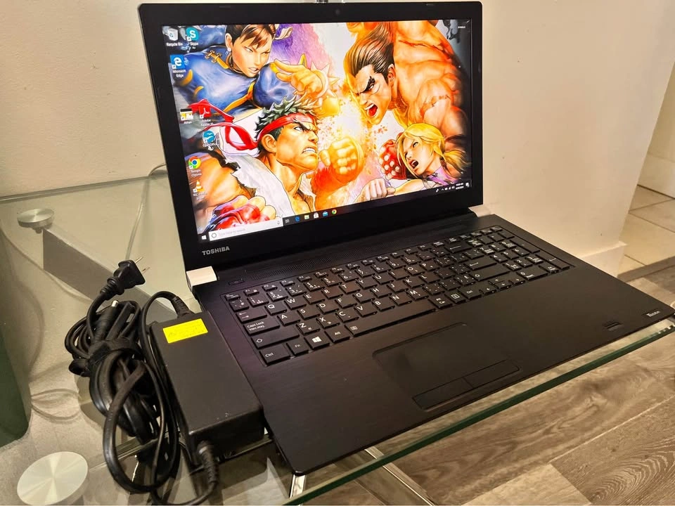 Core i7 Toshiba 12GB RAM 15.6” Slim Laptop 256GB SSD - photo 2
