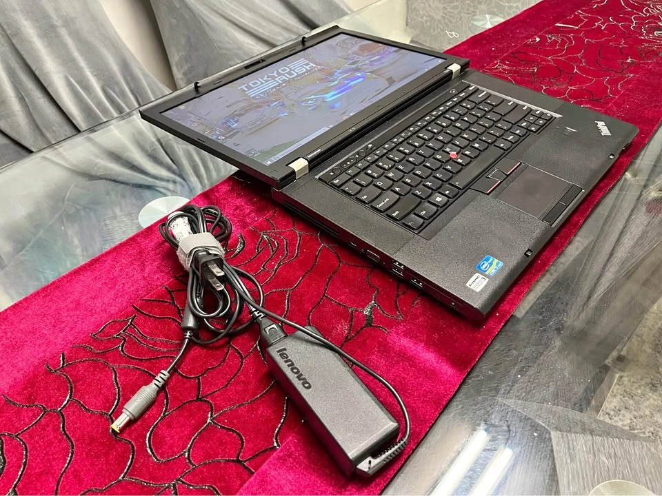 Lenovo Thinkpad i7 Gaming Laptop 32GB RAM 256GB SSD