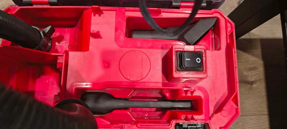 Milwaukee Tool M18 18V 2 Gal. Cordless Wet/Dry Vacuum & Battery - photo 3