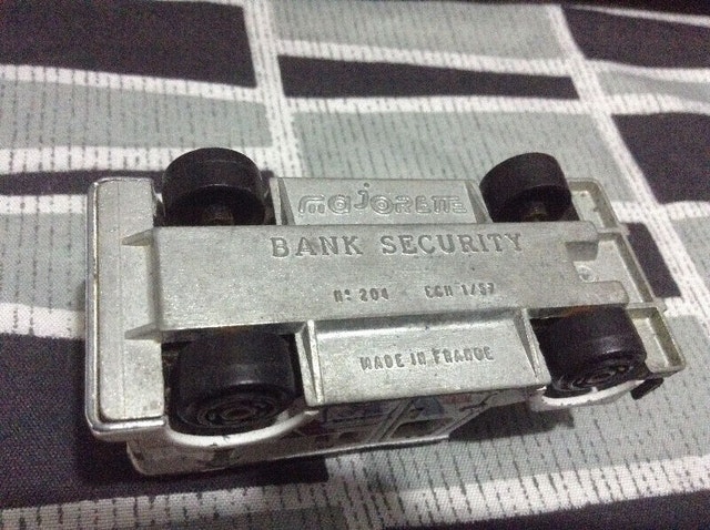 Rare Antique Majorette Bank Security Armored Van - Made in Franc - photo 4