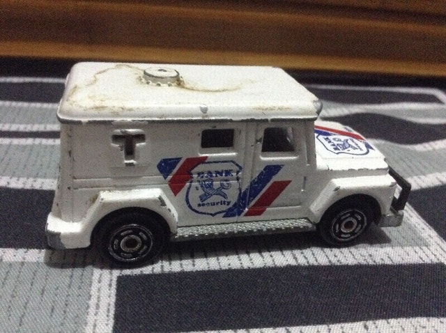 Rare Antique Majorette Bank Security Armored Van - Made in Franc - photo 5