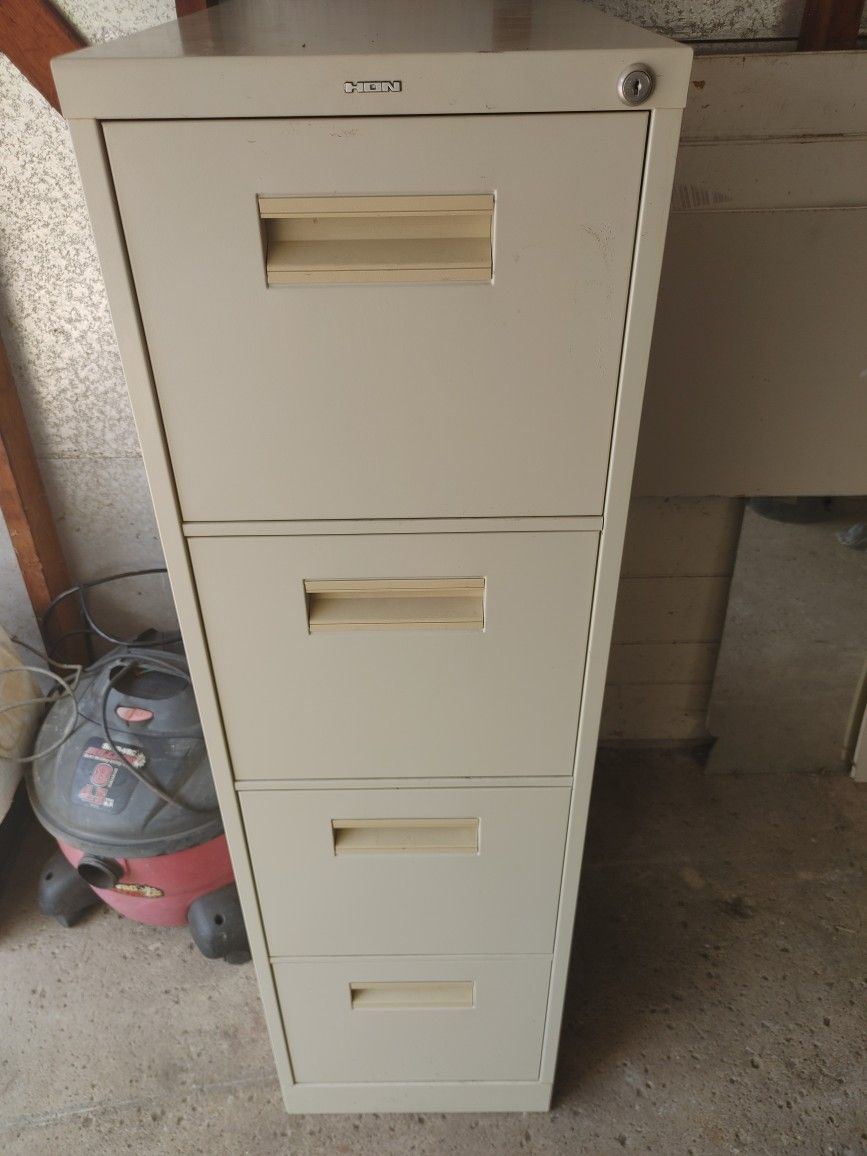 HON 4-Drawer Legal File Cabinet - Used, No Key, Great Cond