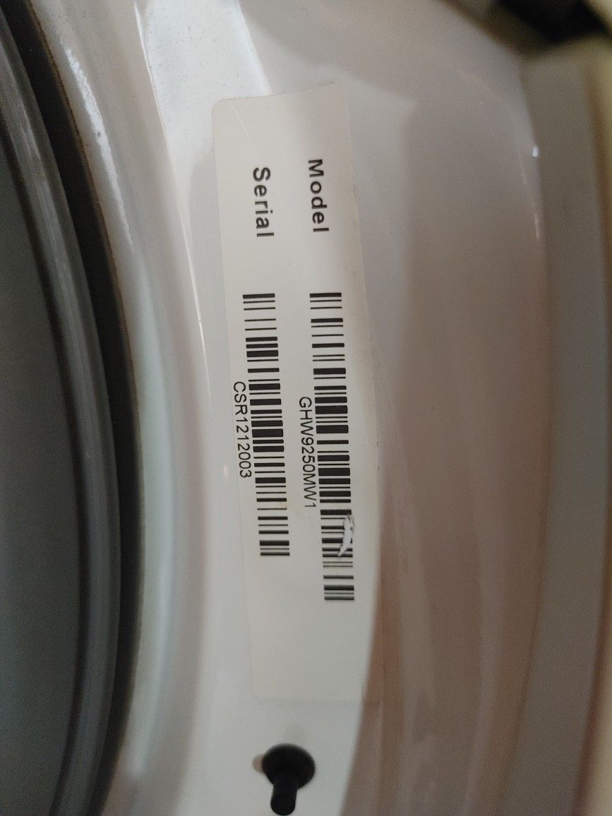 Whirlpool Duet HT Front Load Washer - Good Working Condition - photo 3