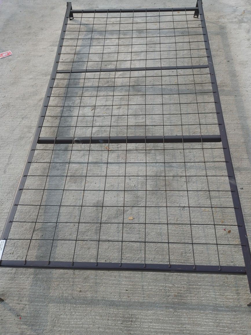 Metal Bed Frames and Canopy Bed - photo 3