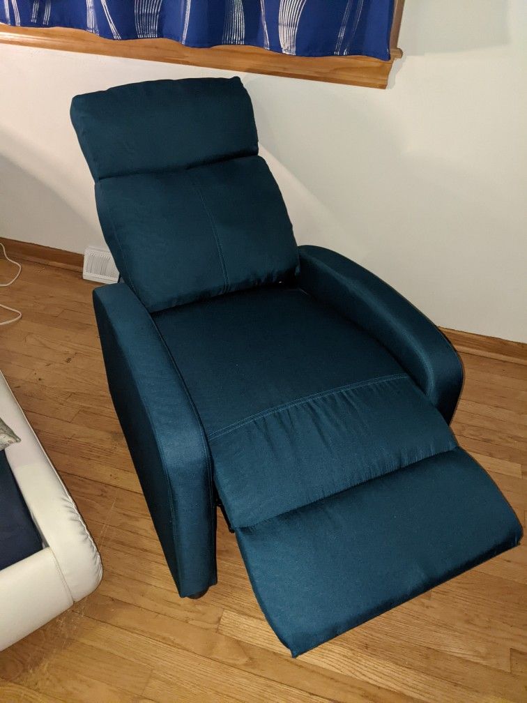 Small Recliner, Full Size Wave Bed, and Office Chair - photo 3