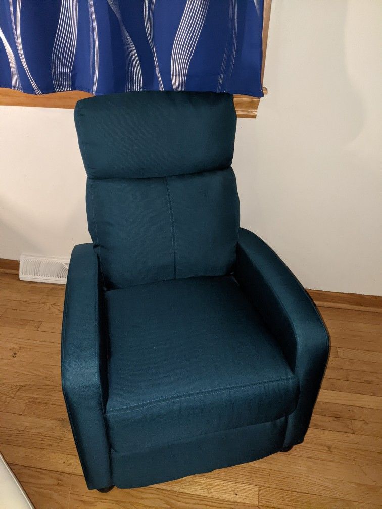 Small Recliner, Full Size Wave Bed, and Office Chair - photo 4