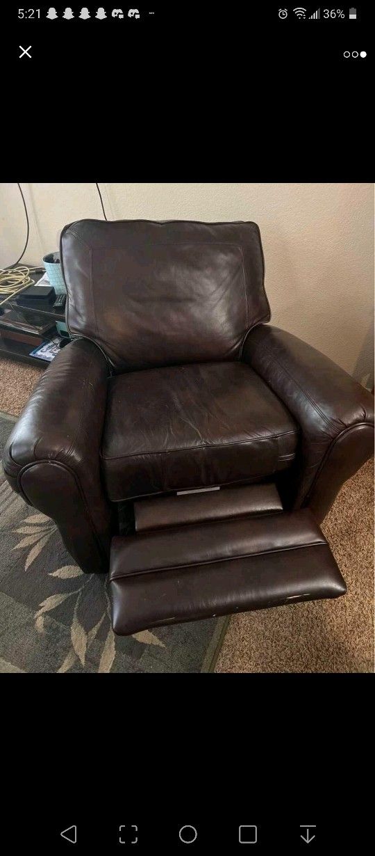 Beautiful Gently Used Brown Leather Recliner Chair - photo 3