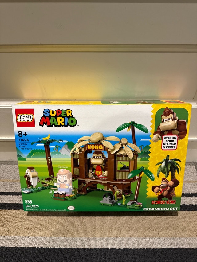 LEGO Super Mario Donkey Kong's Tree House 71424