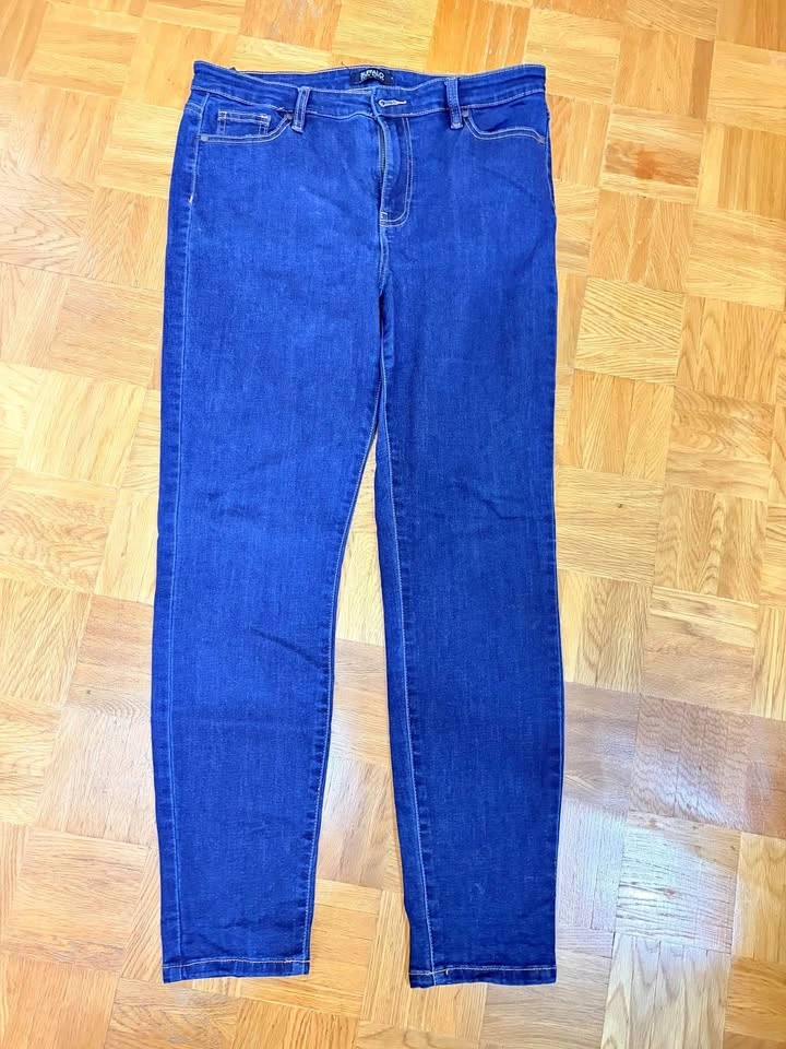 Buffalo high rise dark wash jeans