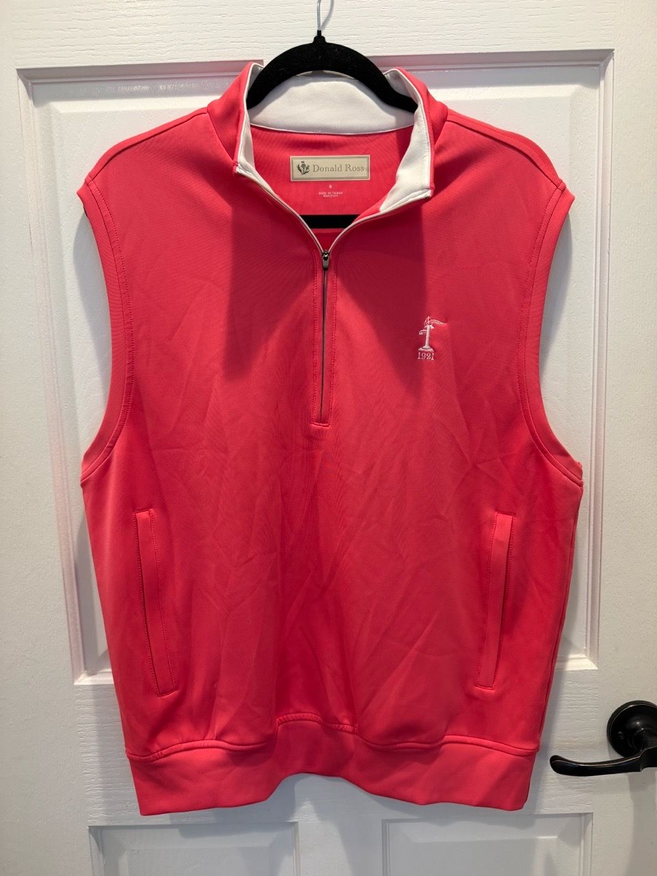 Like New Men’s SMALL Donald Ross Quarter-Zip Golf Vest - photo 5