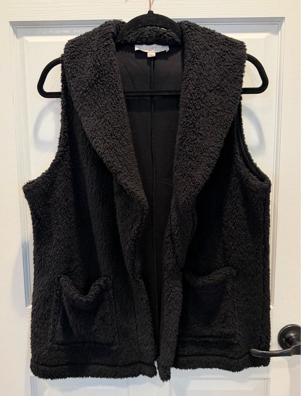 Women’s Medium LOFT Jet Black Sherpa Vest
