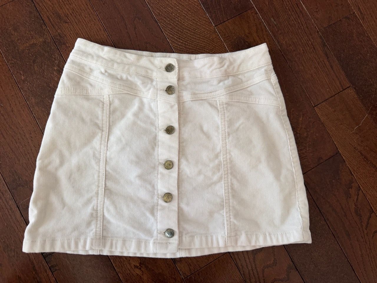 Like New Juniors 11/12 White Corduroy Button-Front Mini Skirt