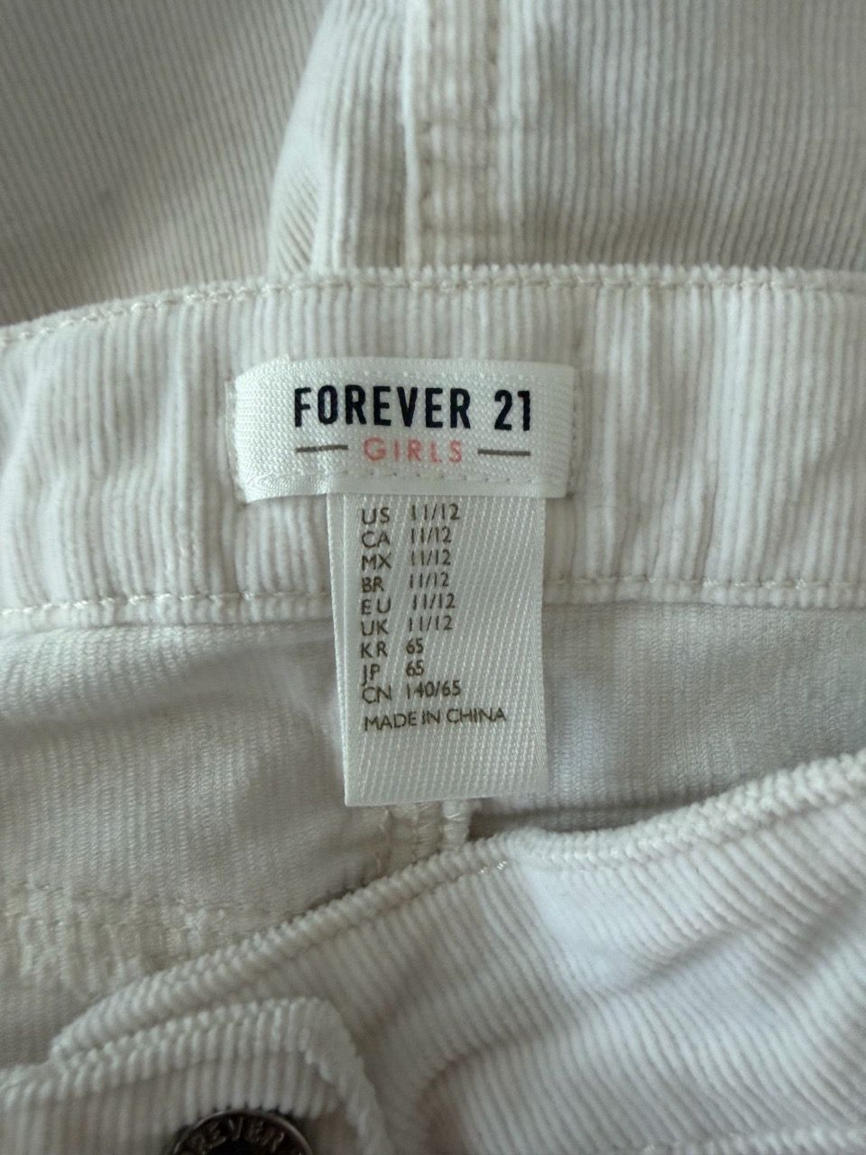 Like New Juniors 11/12 White Corduroy Button-Front Mini Skirt - photo 3