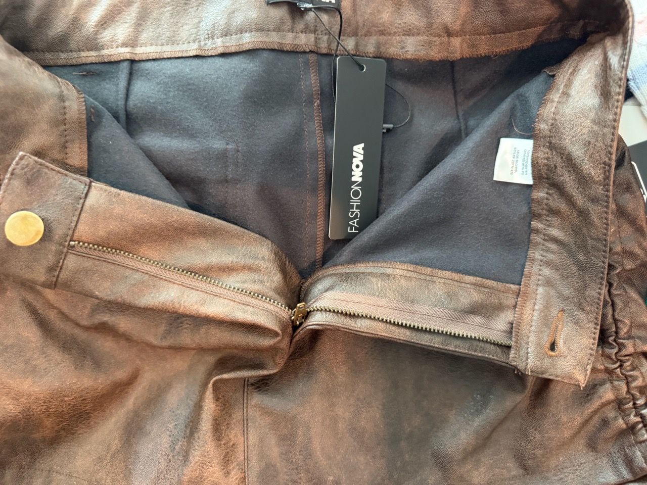 NWT Juniors medium Brown Faux Leather Mini Skirt - photo 4