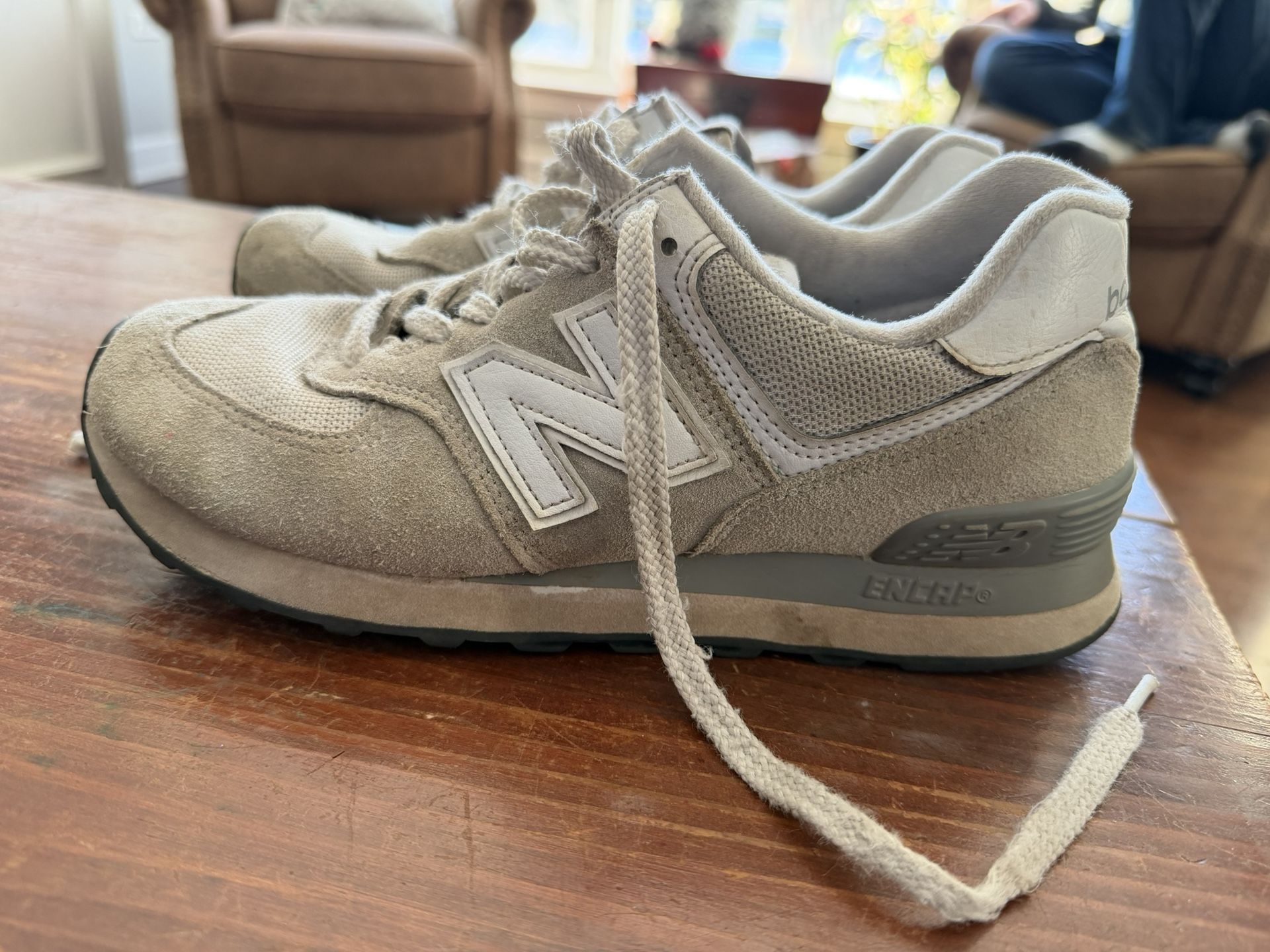 New Balance Shoes, Women’s (Size 8.5) $8 - photo 3