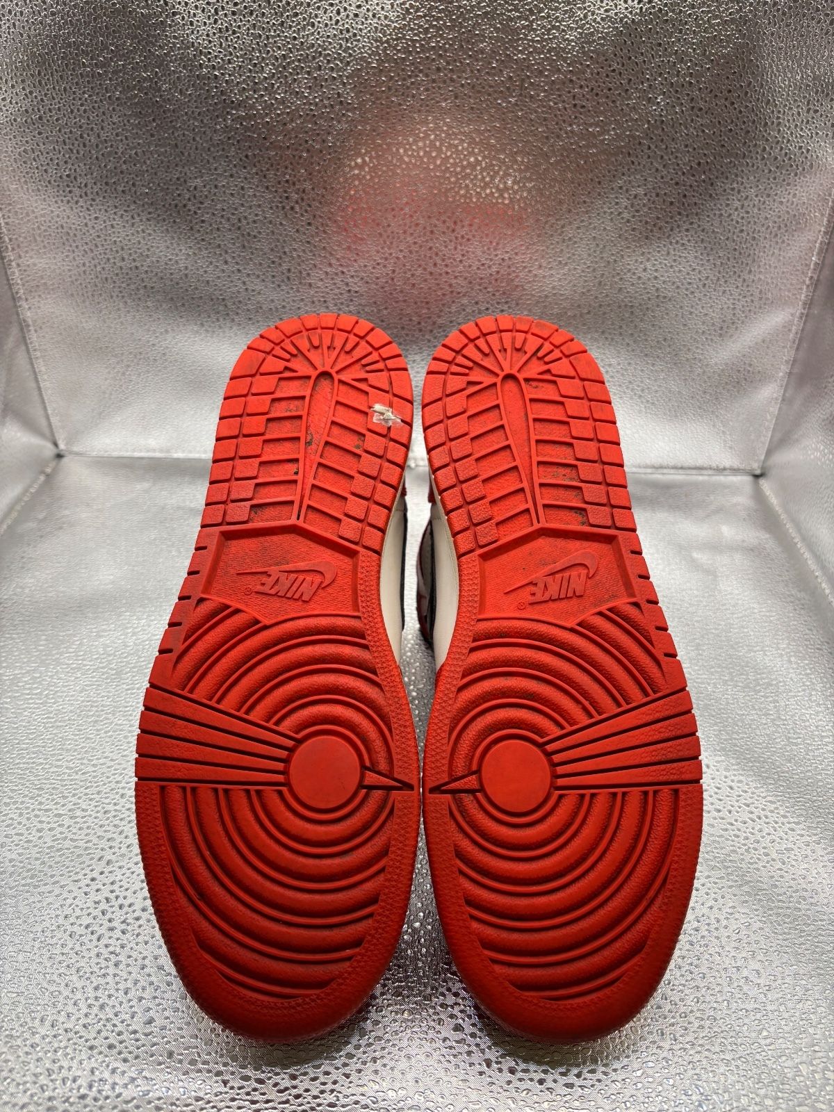 Air Jordan 1 Retro High 'Rare Air' Max Orange GS - photo 3
