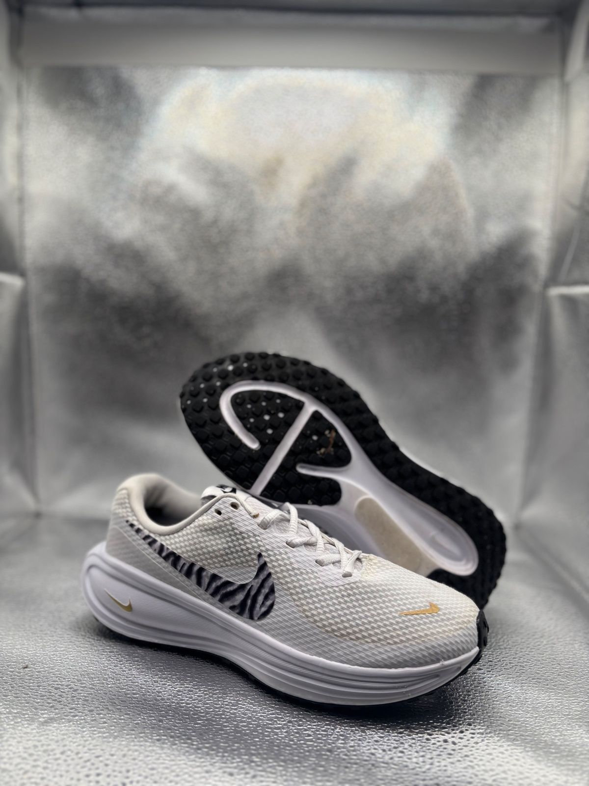 Nike Revolution 8 Road Running Shoes