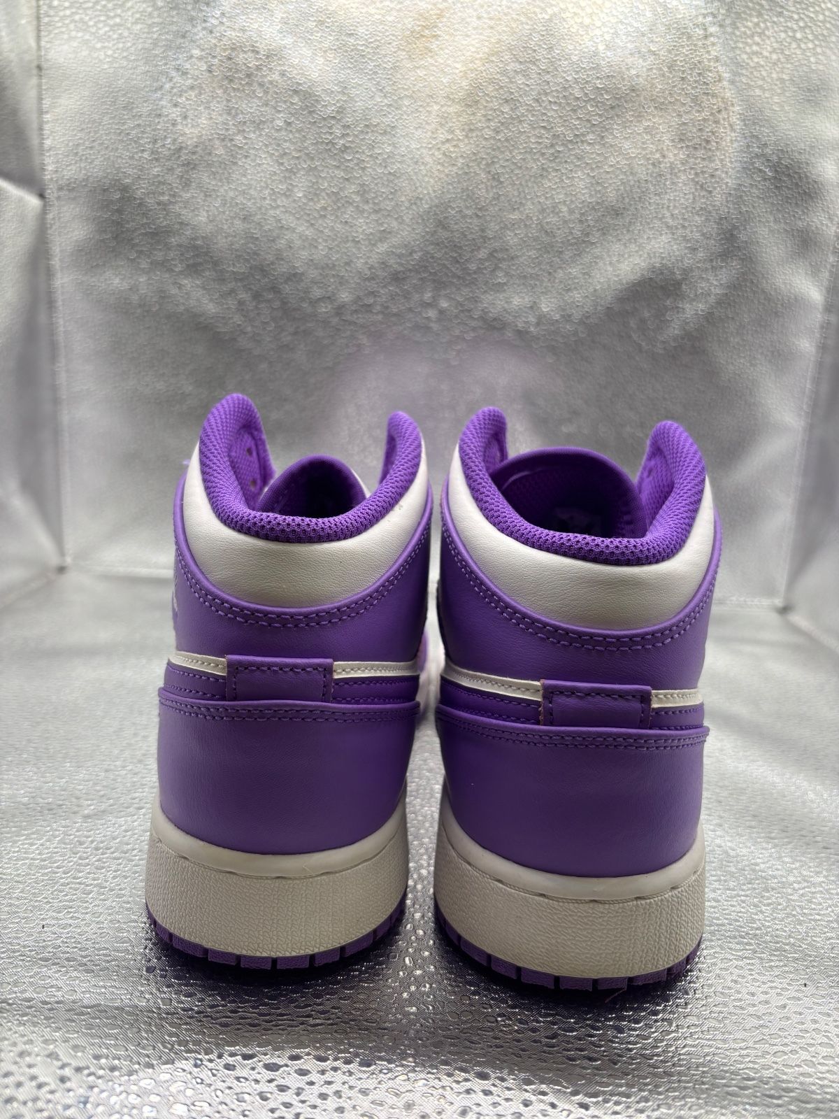 Air Jordan 1 Mid Purple Venom GS - photo 4