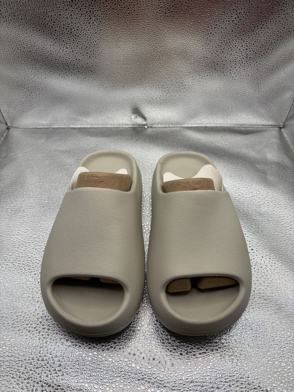 YS-01 cream yeezy slide size 7 - photo 2