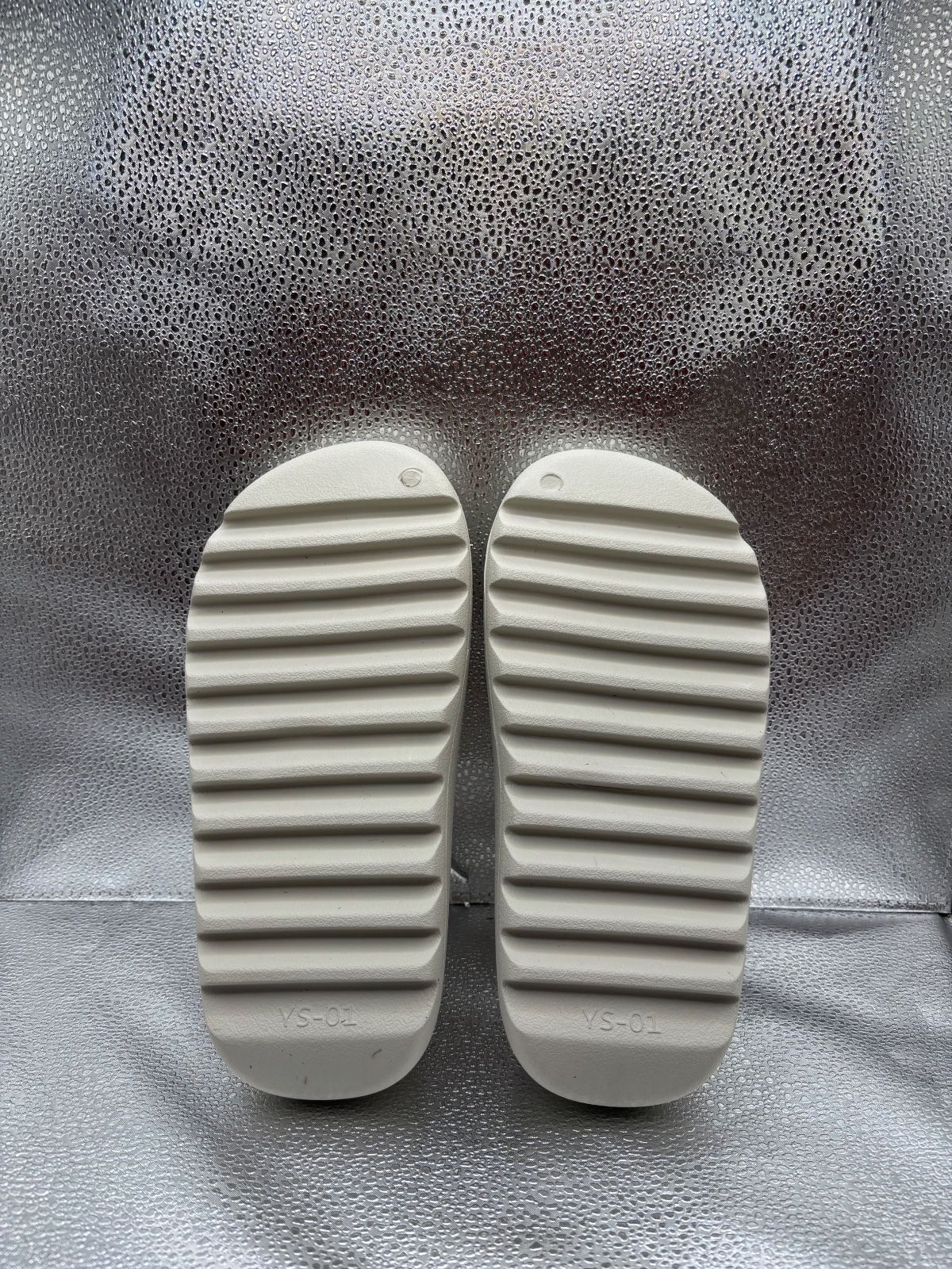 YS-01 cream yeezy slide size 7 - photo 3