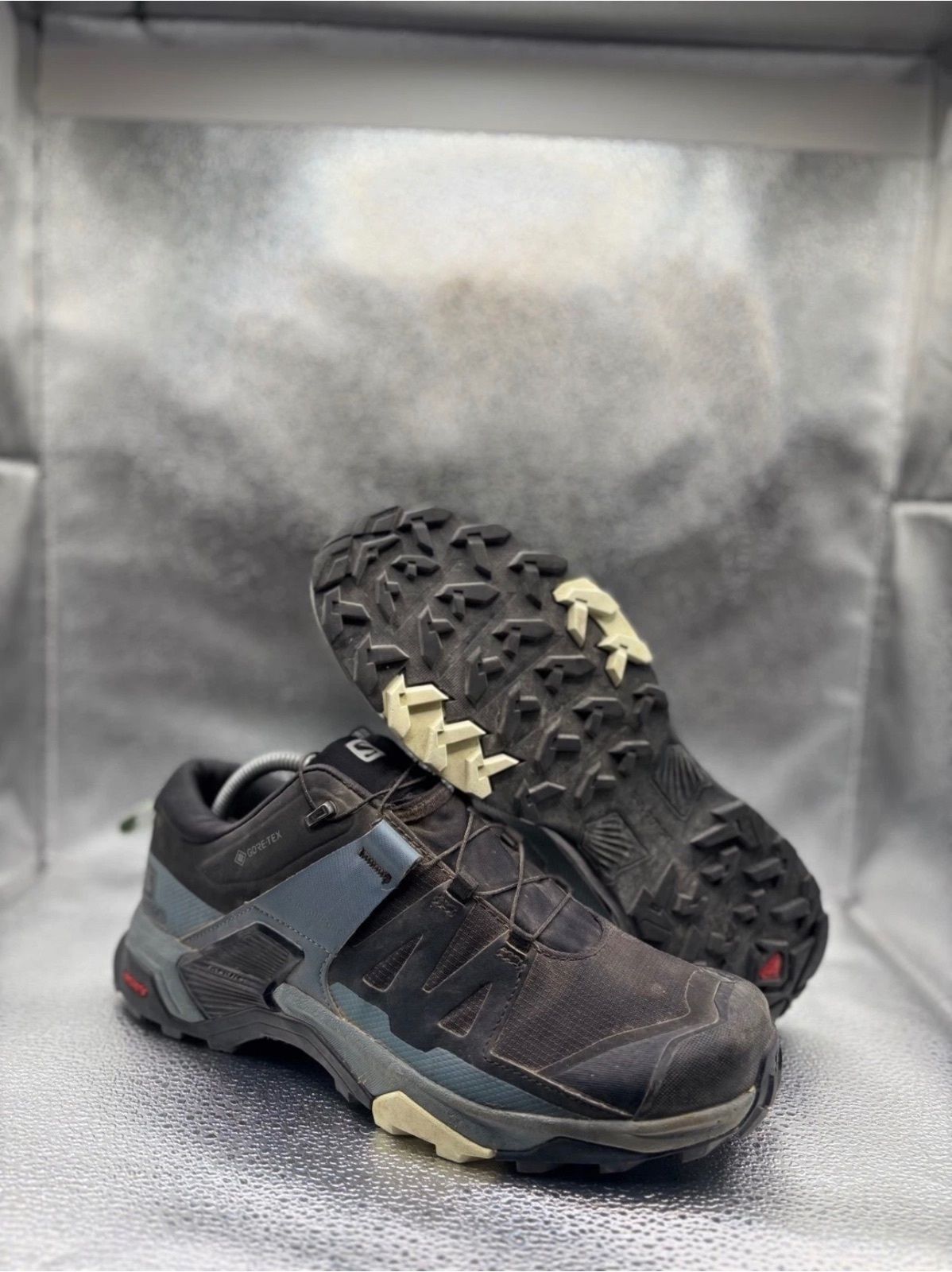 Salomon X Ultra 4 GTX low-cut hiking shoe