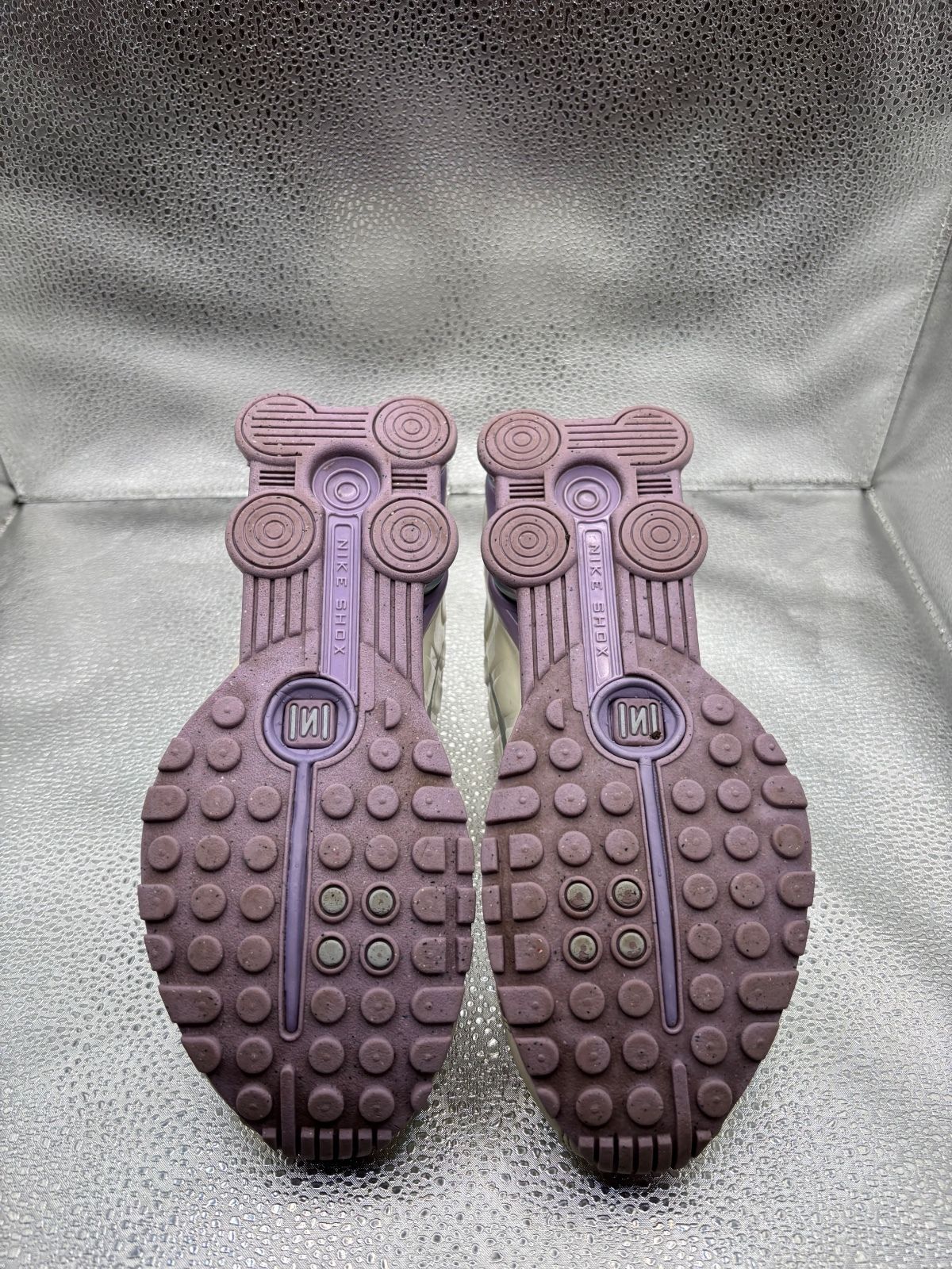 Nike Shox R4 Soft Pearl GS - photo 3