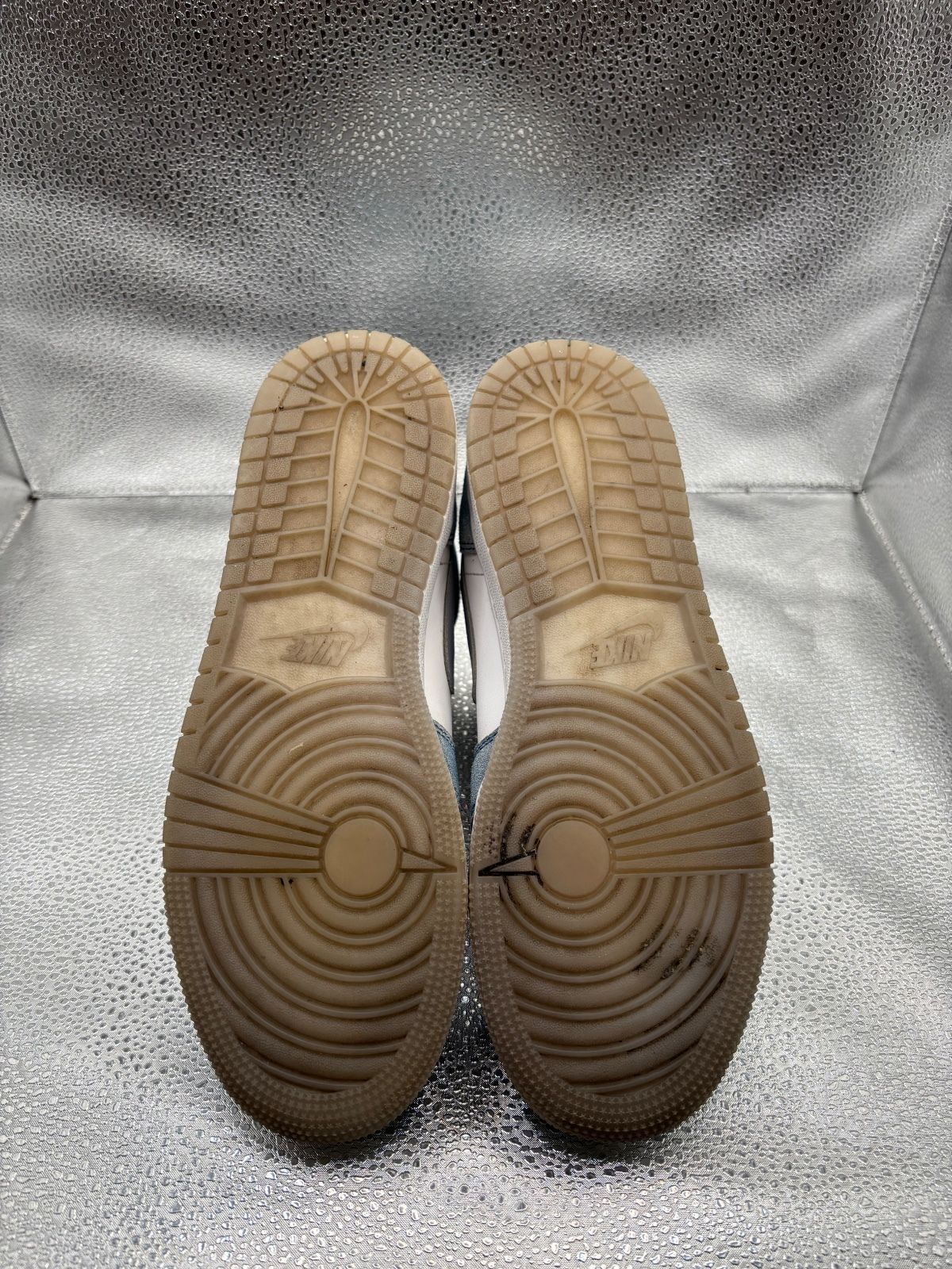 Air Jordan 1 Mid SE "French Blue GS" - photo 3