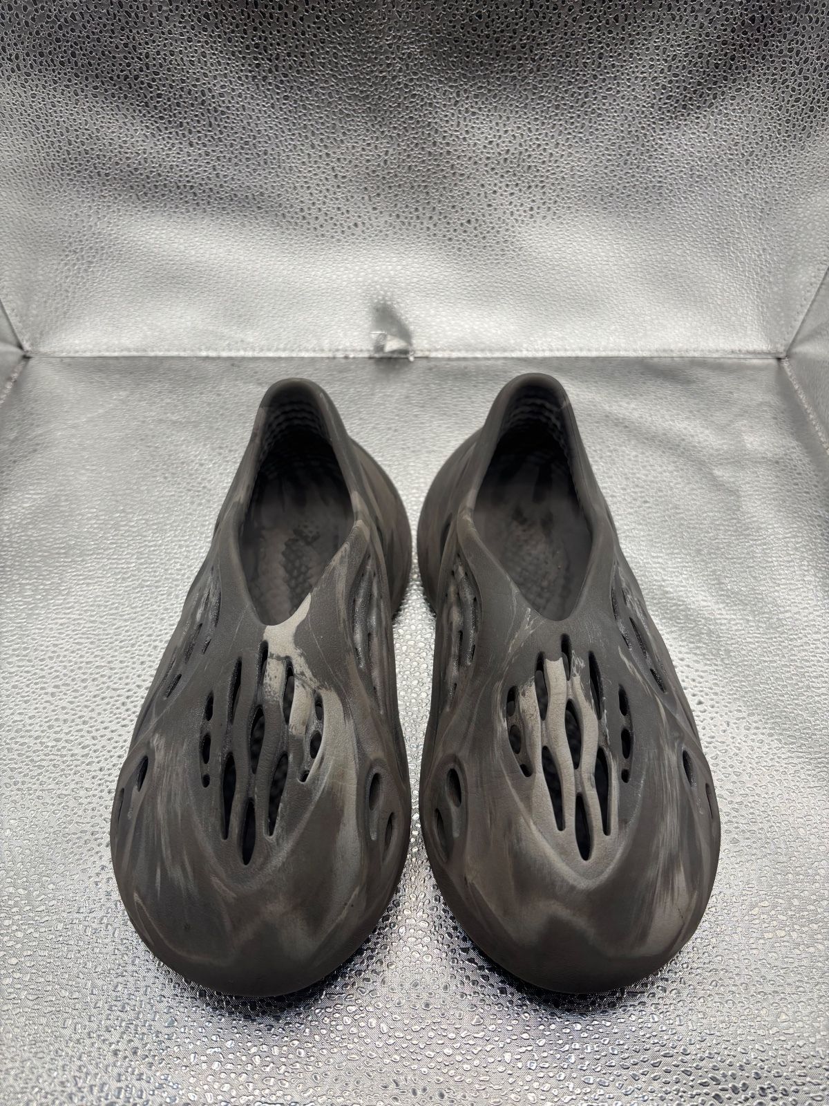 adidas Yeezy Foam Runner "MX Granite" - photo 2