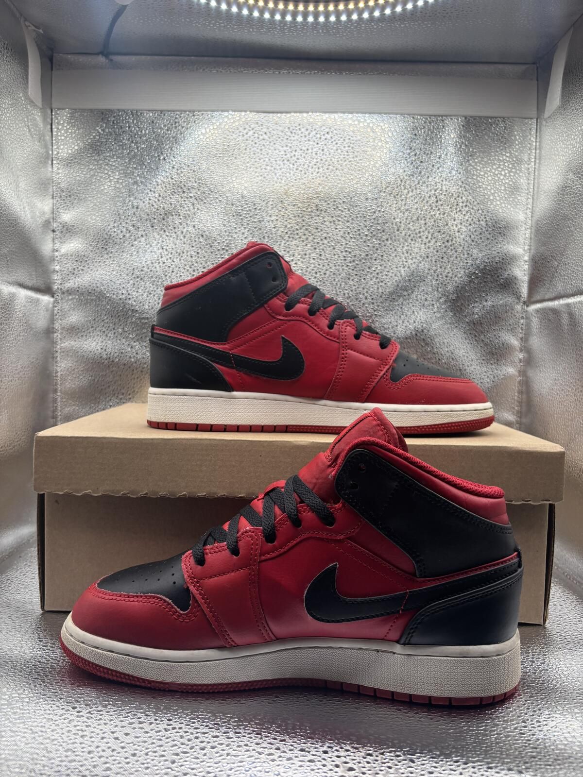 Air Jordan 1 mid reverse red 2021 GS - photo 5