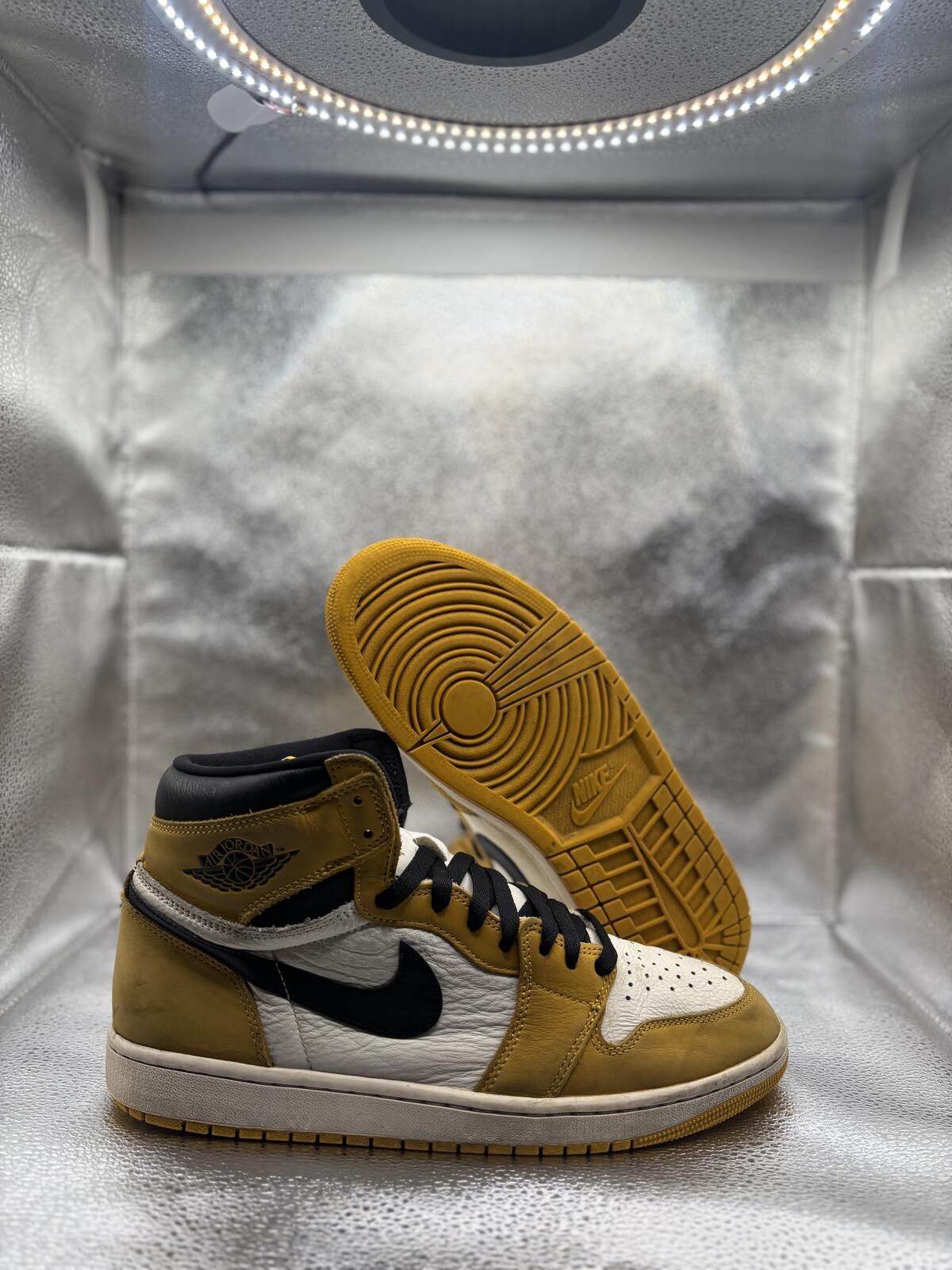 Air Jordan 1 High Yellow Ochre