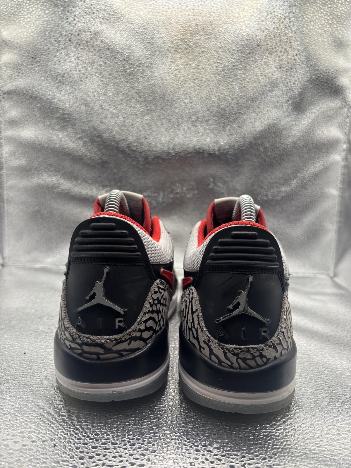 Jordan legacy 312 low black valor blue GS - photo 4