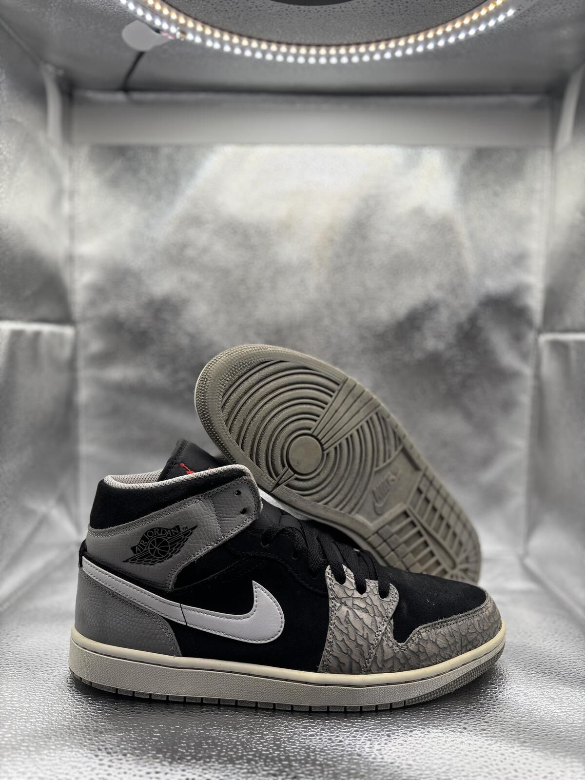 Air Jordan 1 mid se elephant print