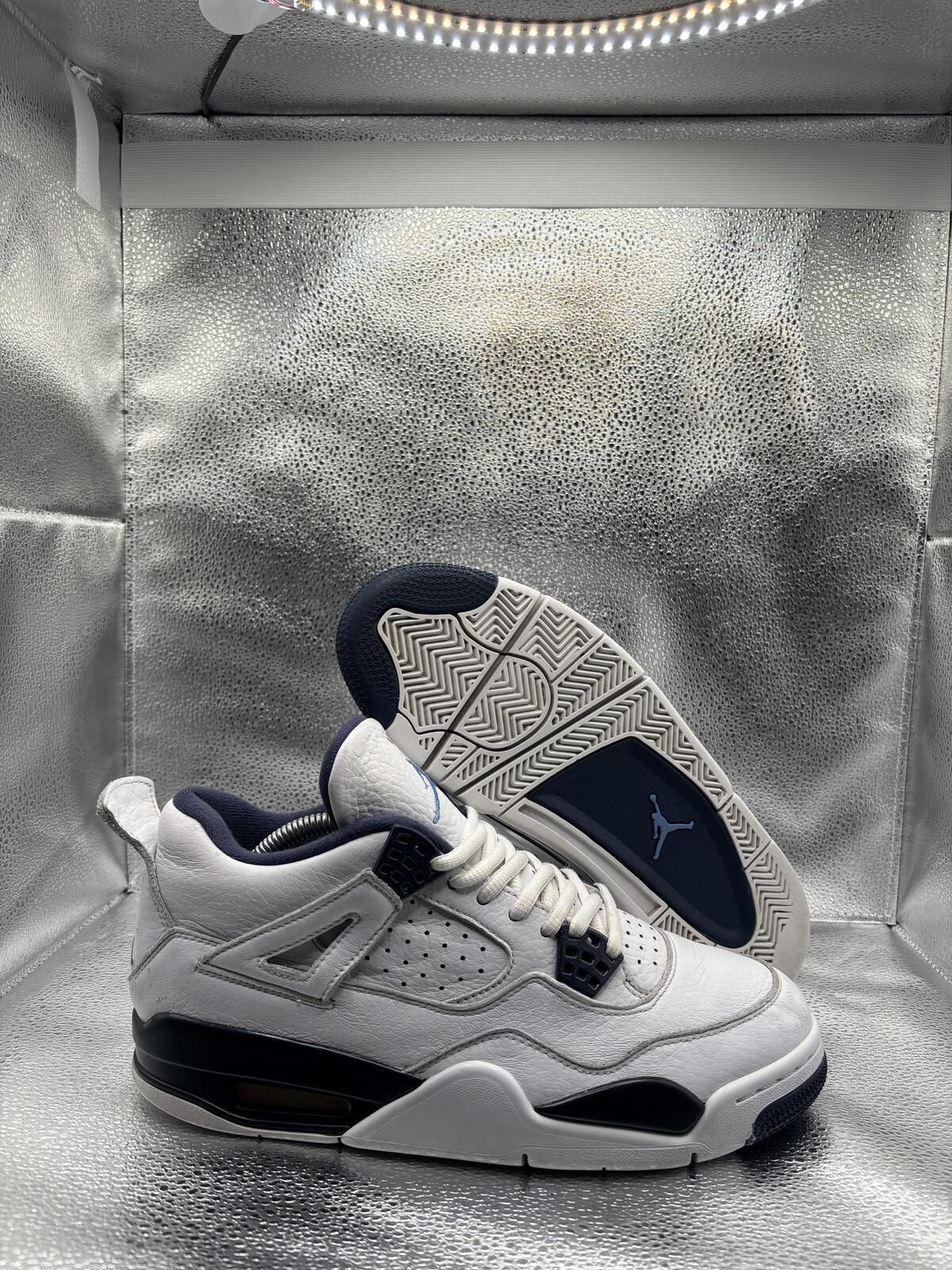 Air Jordan 4 Colombia
