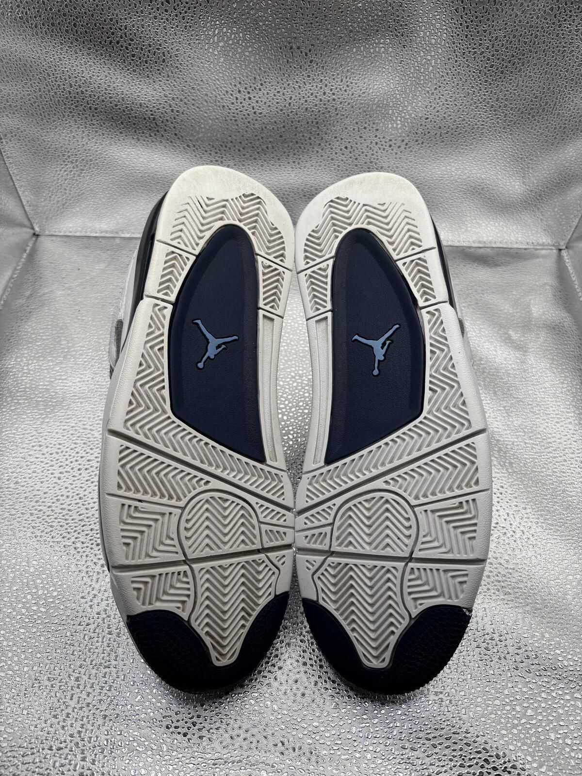 Air Jordan 4 Colombia - photo 3