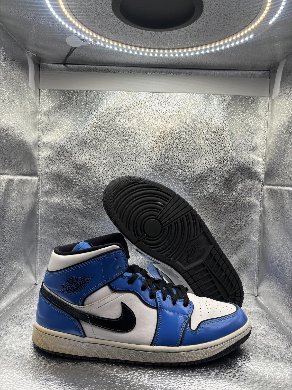 Air Jordan 1 mid signal blue