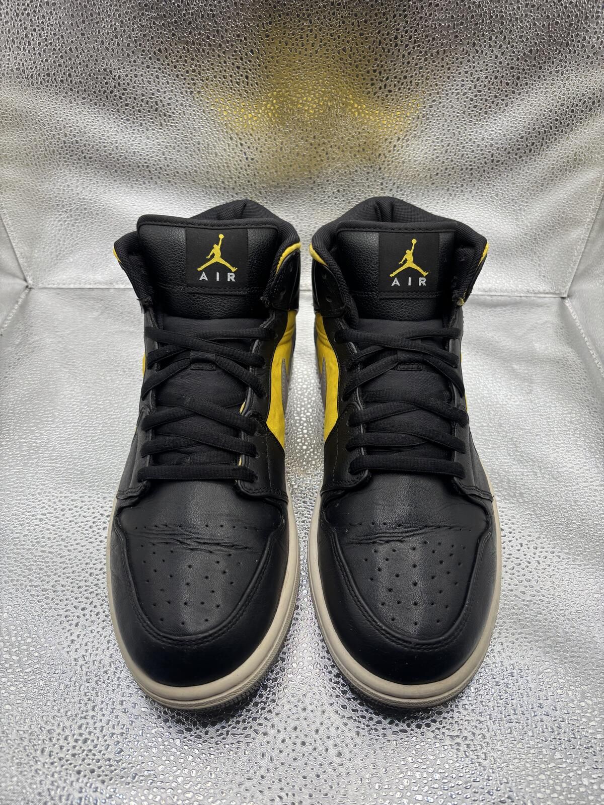 Air Jordan 1 mid black speed yellow - photo 2